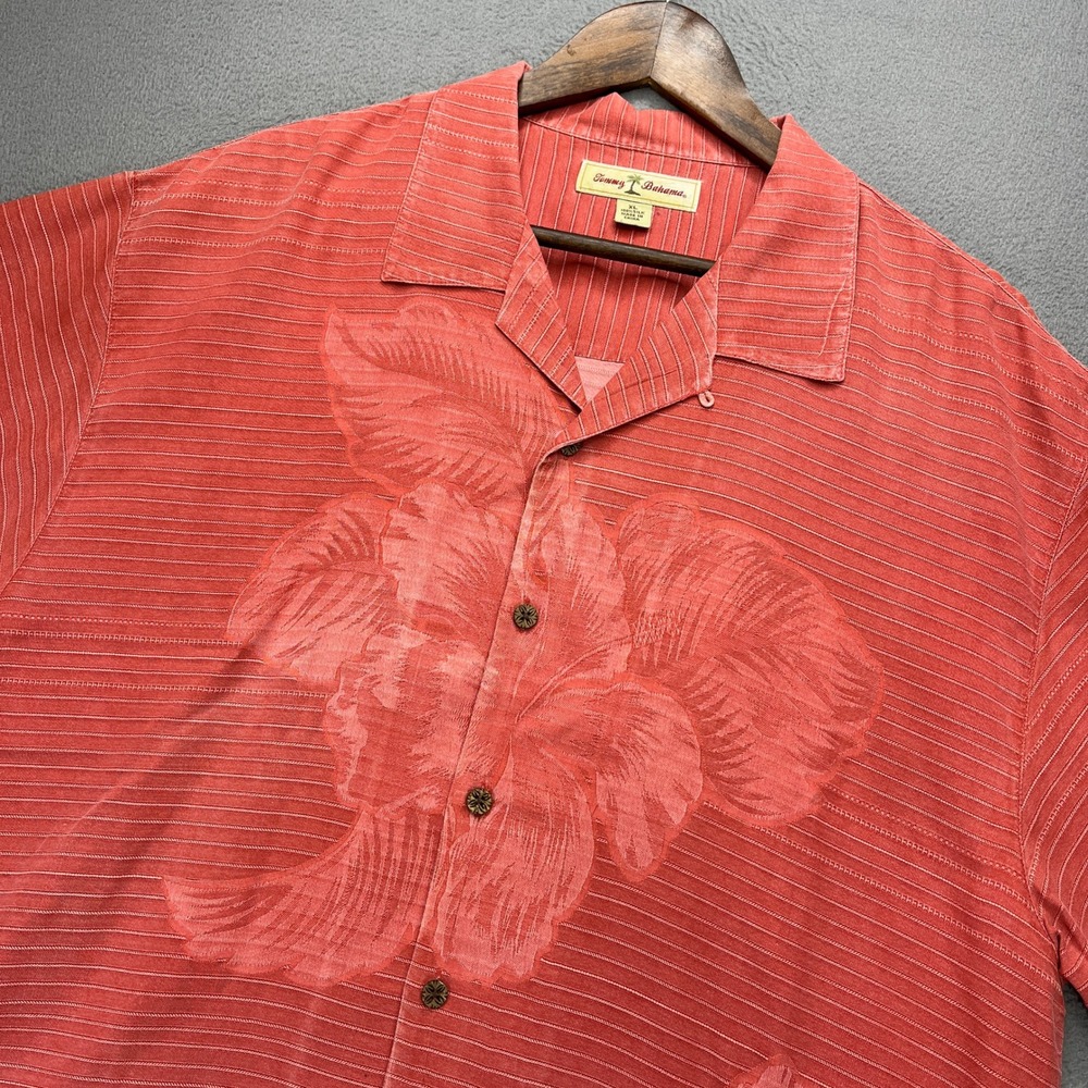 Tommy Bahama Camp Shirt Mens XL Red 100% Silk Floral Striped Short Sleeve Aloha